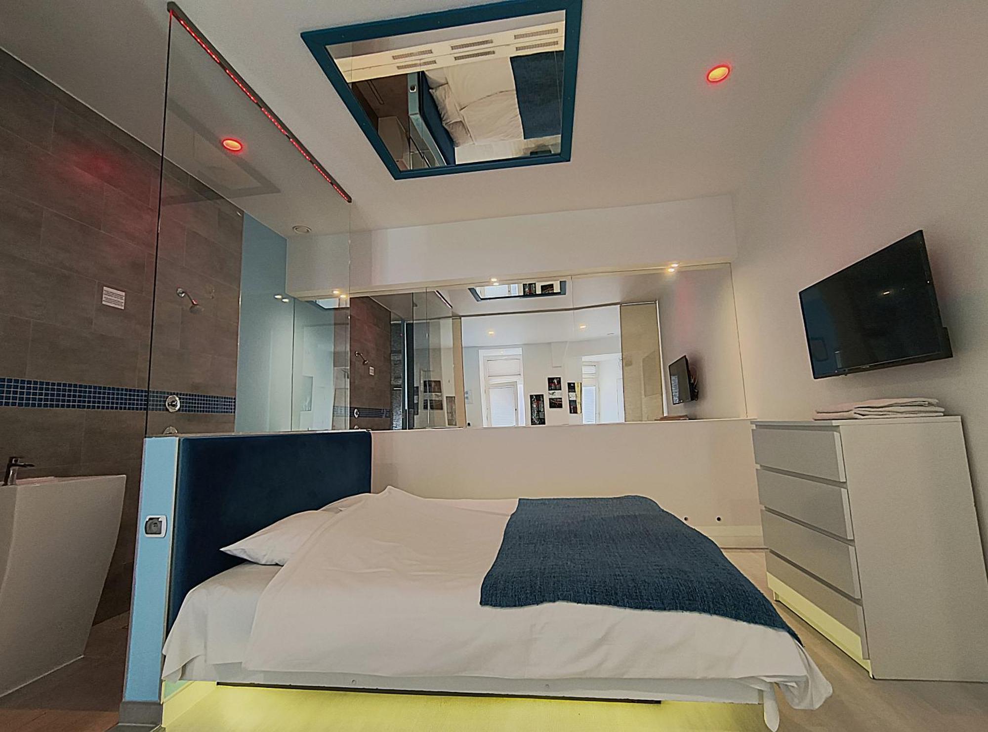 Mirror Apartments — Zdjęcia 2